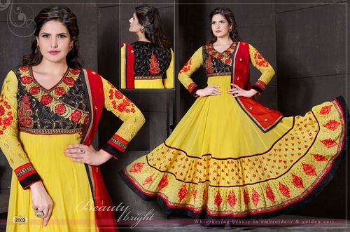 Whisphering Beauty In Emboroidary & Golden Zari
