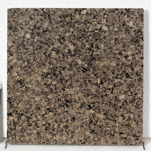 Desert Brown Granite Slabs - 10-20mm Polished Finish , Immaculate Edges, Crack Resistance, Durable Quality