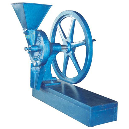 Hand Operator Supari Machine