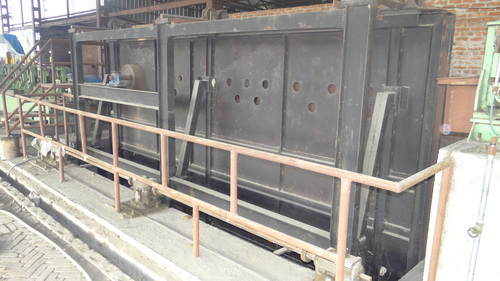 Motorised Looping Cage