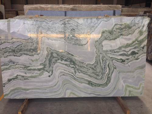 Tropical Onyx Slabs - Polished, 2cm Thickness, Unique Smooth Finish, Elegant Appearance, Non Water-Absorbent Design