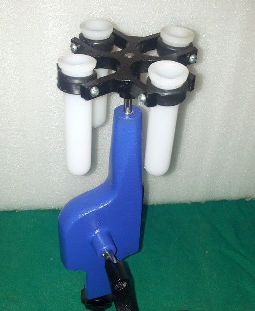 BLOOD CENTRIFUGE MACHINE HAND OPERATED