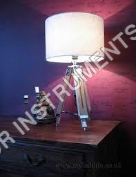 Modern Wooden Tripod Small Table Lamp