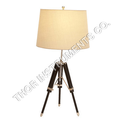 Country Style Wooden Tripod Table Lamp