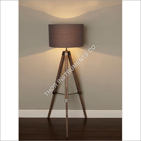 Vintage Design Tripod Floor Lamp