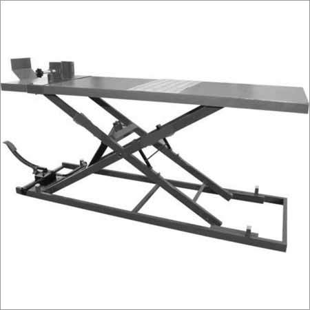 Two Wheeler Scissor Lift