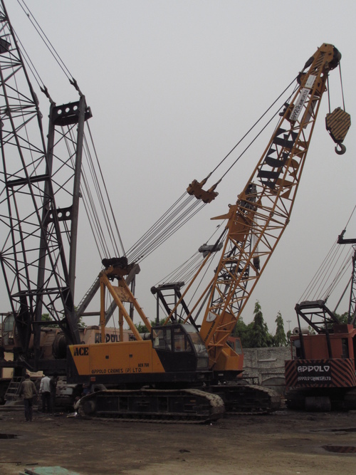 Crawler Crane Rental Services