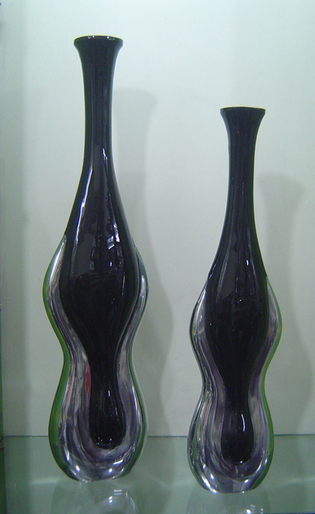 Shiny Black Flower Vase