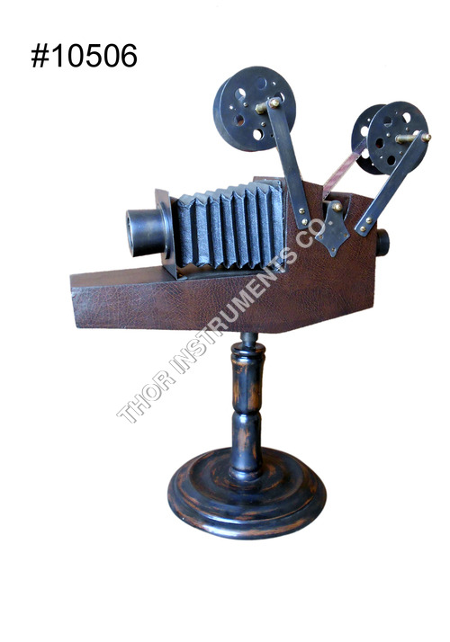 ANTIQUE KEYSTONE BOSTON MOVIEGR Antique Projector