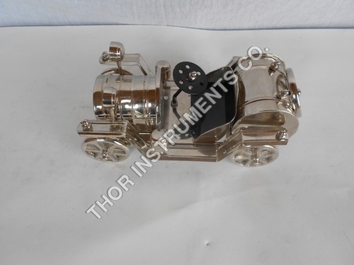 ANTIQUE CAR MODEL - COLLECTIBLE Antique Car