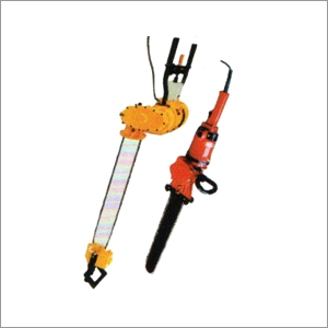 chain-saw-machine