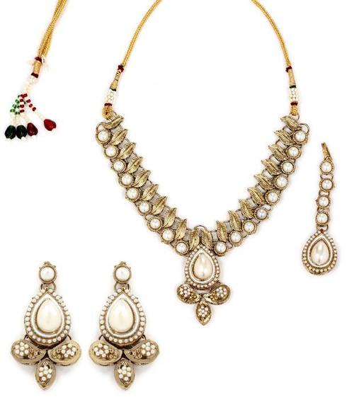 White Kundan Necklace Set 256