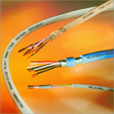 Computer Cables - Copper and PVC, Customizable Lengths | RoHS Certified, High Speed, Durable, Easy Install, Versatile with Signal Integrity