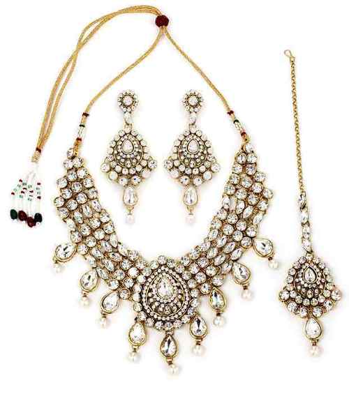 White Sparkling Necklace Set 281