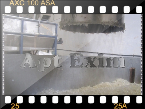 Waste Plastic Hot washed PET flakes