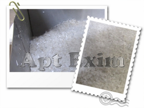 Hot washed white pet bottle flakes