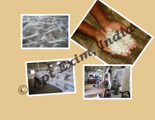 Clear Plastic Scrap PET Bottle flakes