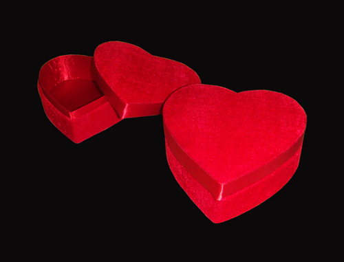 Regards Valentine Gift Box