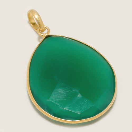 Pendants 32 Cts Green Onyx  Beautiful Pendent   22Mmx25Mm 18K Gold Plated