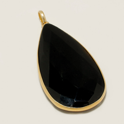 64 CTS BLACK CHALCEDONY BEAUTIFUL PENDENT 18K GOLD PLATED