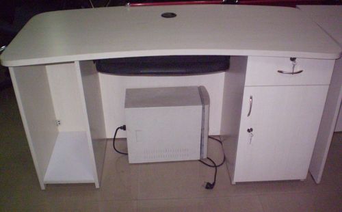 Reception table