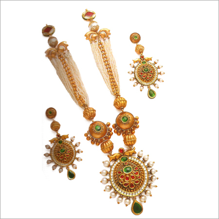 Pearl Gold Necklace