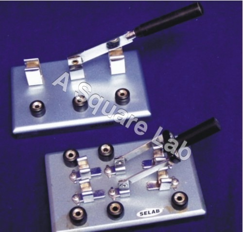 Knife-Switch-on-Base