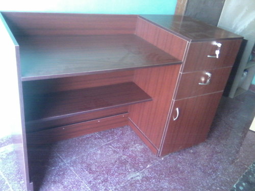 Office furniture table