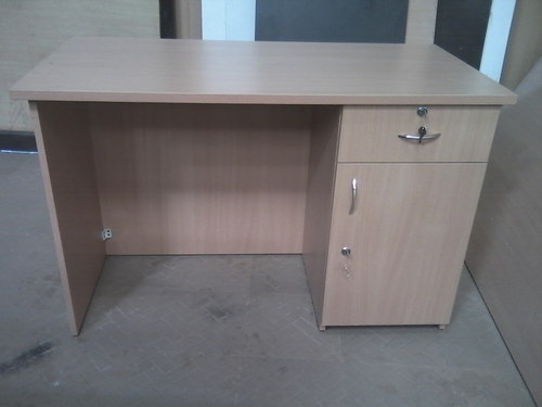 Office furniture table