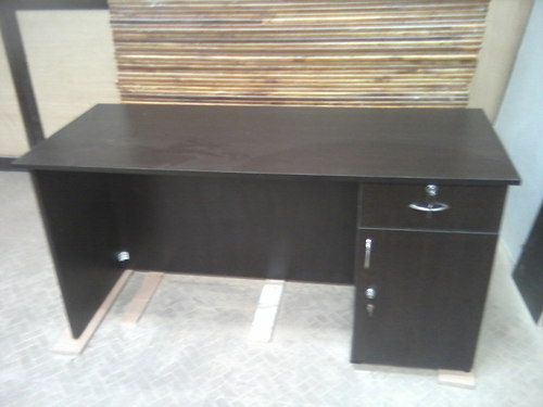 Office furniture table
