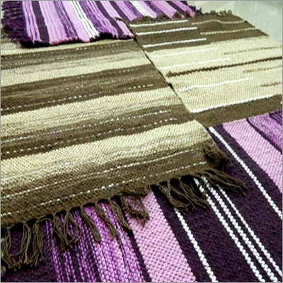 घर के फर्निशिंग के लिए कपड़ा