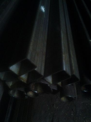 Square Pipes And Tubes Grade: Mild Steel