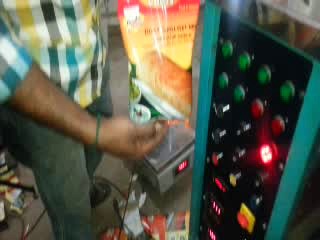 Idly/dosa Packing Machine Weigh Filling with Sensor cutting