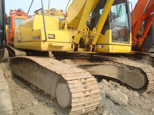 Komatsu pc220-7