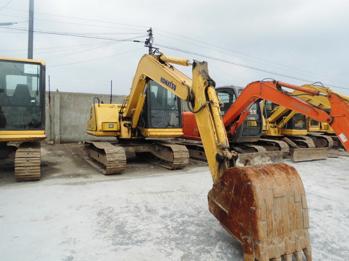Komatsu pc75