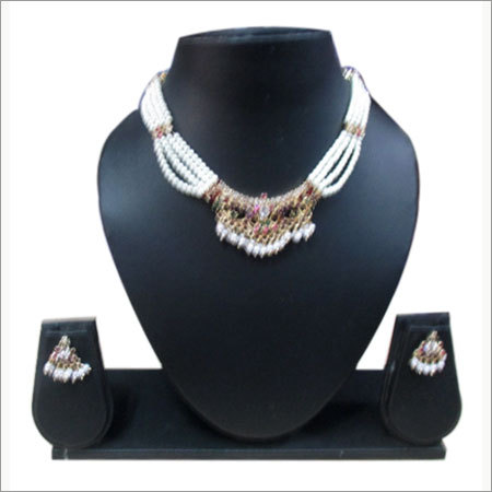 Pearl Necklace Set
