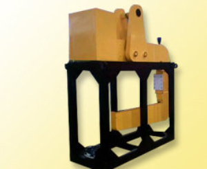 C Hook - Rugged Design, Coil Lifting Capacity Up to 35MT, Coil Width Up to 2000mm , Easy to Assemble, High Load Carrying Strength