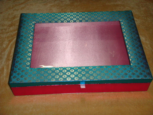 TROUSSEAU PACKING BOX
