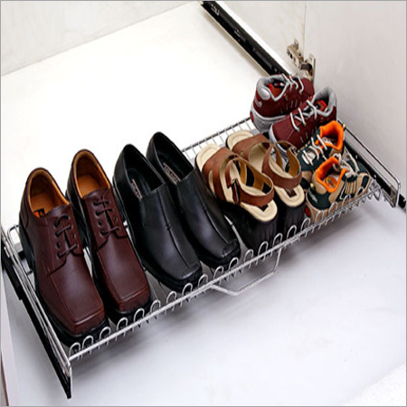 Shoe Pull Out