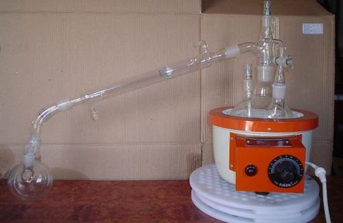 Glass Distillation Apparatus