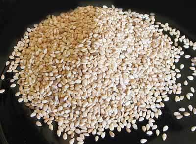 Best Quality Natural Sesame Seeds - Natural White, Purity 99.95%, Oil Content 48% Min | High Purity, Versatile Use, Moisture Below 7%