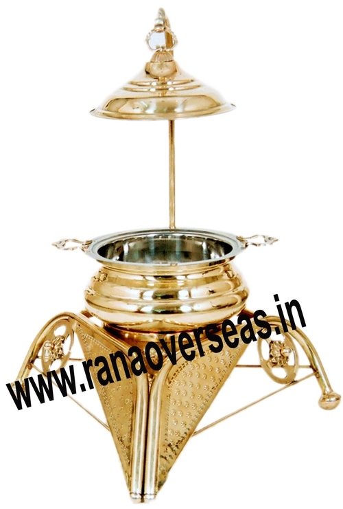 TRIANGLE SHAPE BRASS CHAFING DISH
