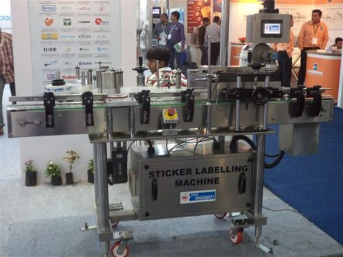 Vertical Sticker Labeling Machine