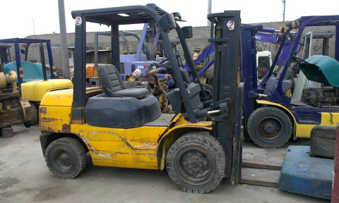 Articulated Forklifts - Diesel, 1200mm Fork, 5000kg Lift Capacity, 3000mm Lift Height, Automatic Transmission, Pneumatic Tyres, Reliable Durable Easy Operation