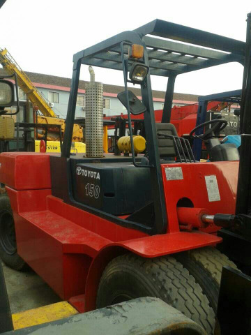 Toyota 15T Forklifts - Diesel, Pneumatic Tires, Load Capacity 15T | Easy Operation, Low Noise, Fuel Efficient, Sturdy Design