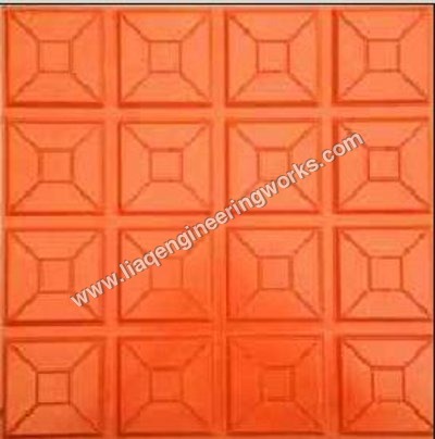 Chequered Mould