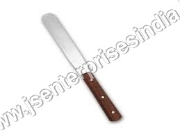 Lab Spatula with Wooden Handle