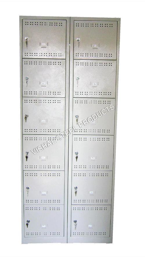12 Door Locker Units