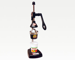 Hand Operated Juicer