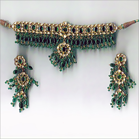 Emerald Stone Necklace Set